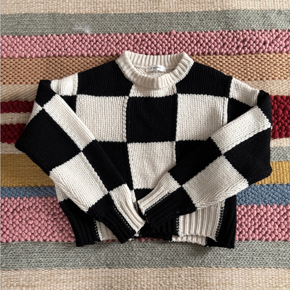 frame sweater